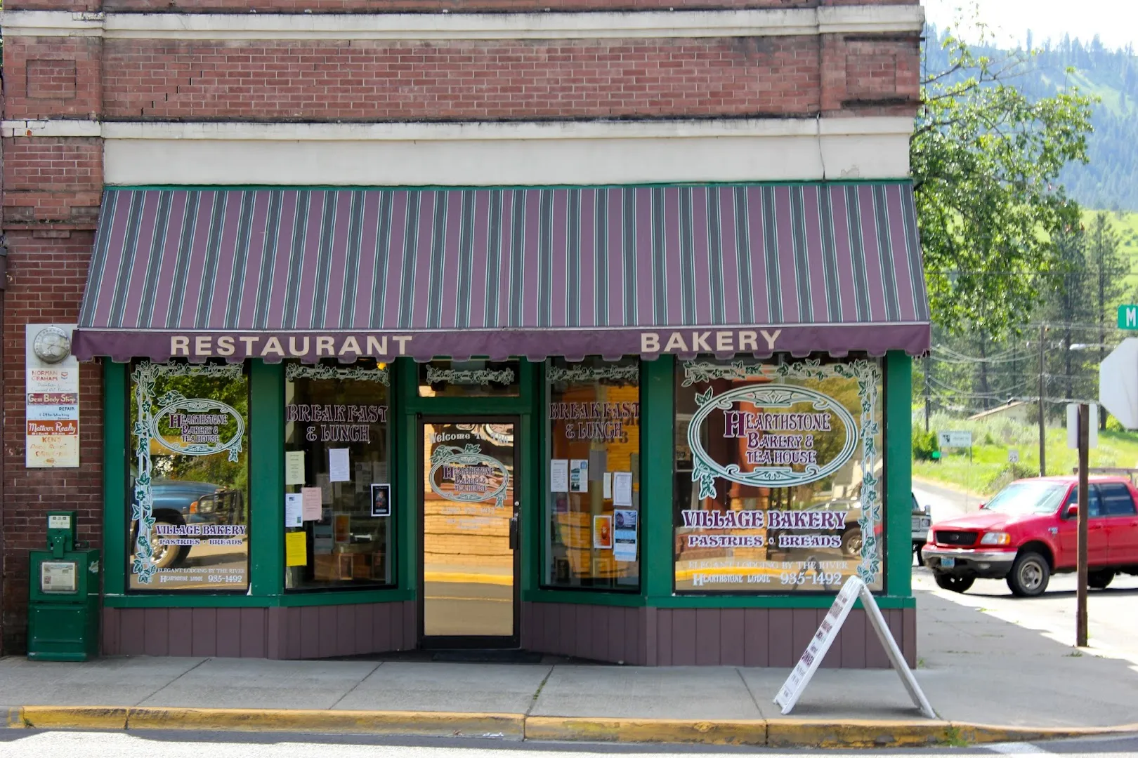 Hearthstone Restaurant & Bakery